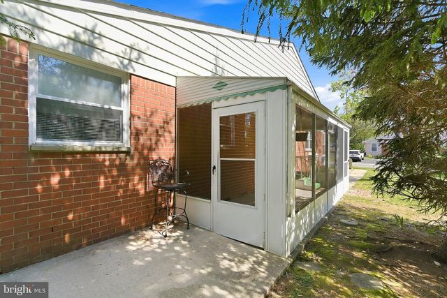 24 SALEM DR, Whiting, NJ 08759