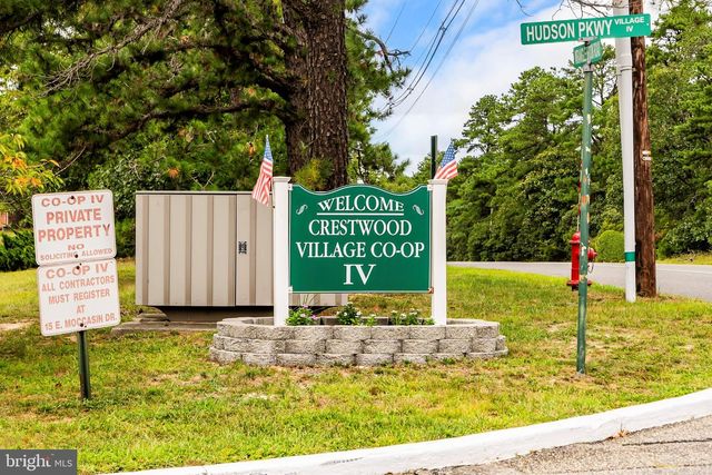 24 SALEM DR, Whiting, NJ 08759