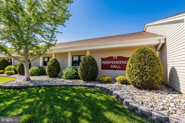 24 SALEM DR, Whiting, NJ 08759