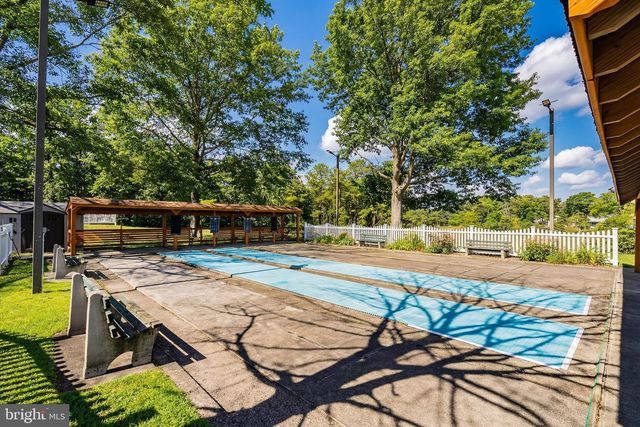24 SALEM DR, Whiting, NJ 08759