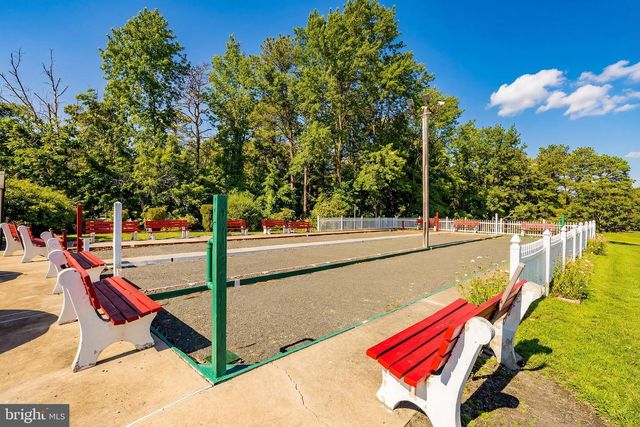 24 SALEM DR, Whiting, NJ 08759