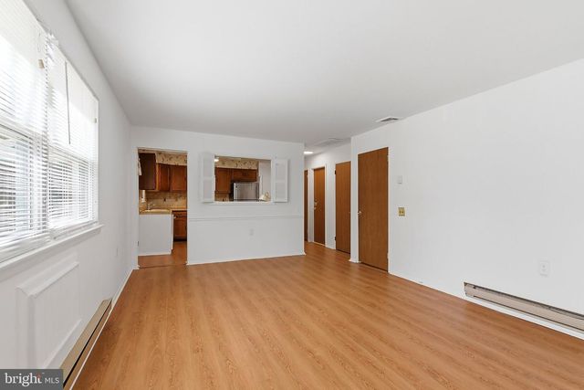 24 SALEM DR, Whiting, NJ 08759