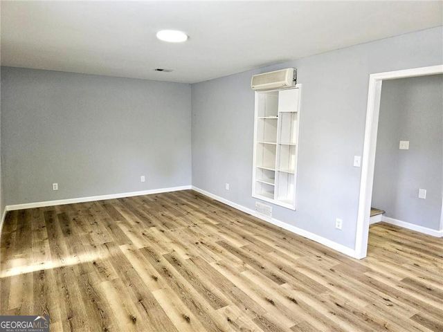 1244 Hickory Wood Drive NE, Woodstock, GA 30188