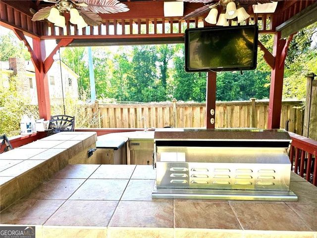 1244 Hickory Wood Drive NE, Woodstock, GA 30188