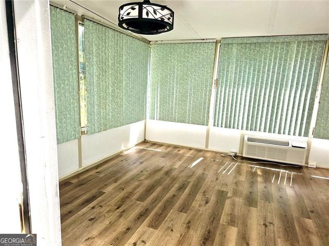 1244 Hickory Wood Drive NE, Woodstock, GA 30188