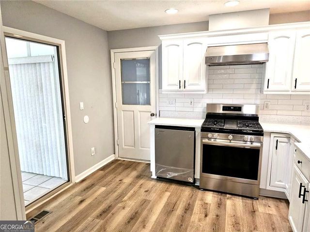 1244 Hickory Wood Drive NE, Woodstock, GA 30188