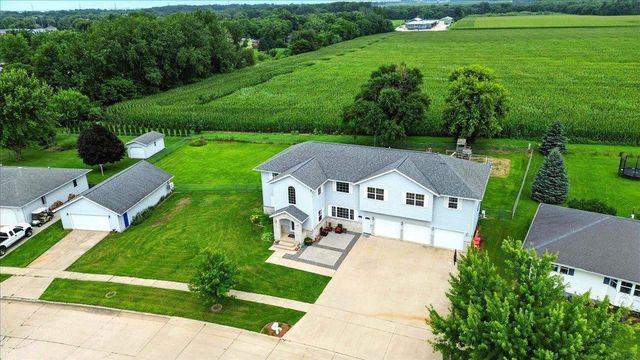 619 Sal Avenue, Dunkerton, IA 50626