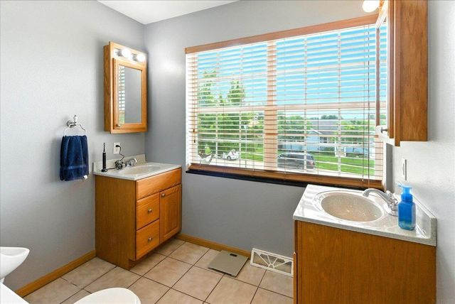 619 Sal Avenue, Dunkerton, IA 50626