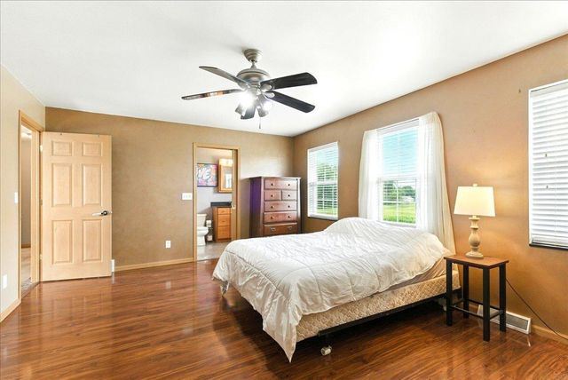 619 Sal Avenue, Dunkerton, IA 50626