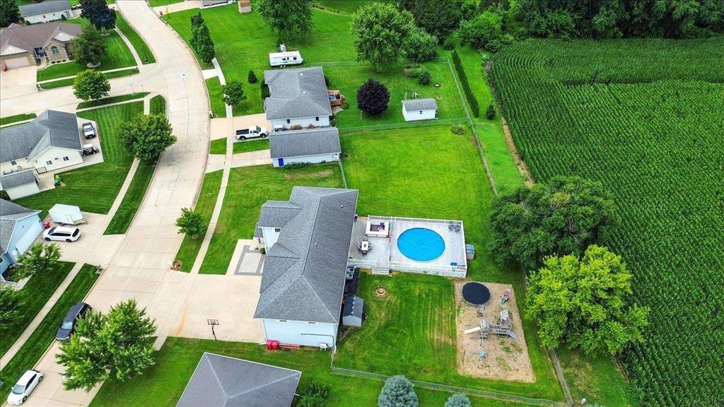 619 Sal Avenue, Dunkerton, IA 50626