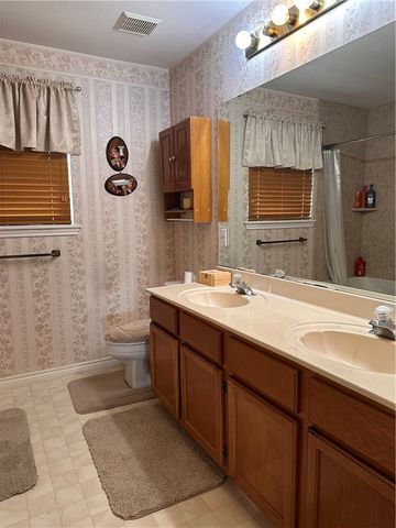 4801 Lake Granbury Dr, Corpus Christi, TX 78413