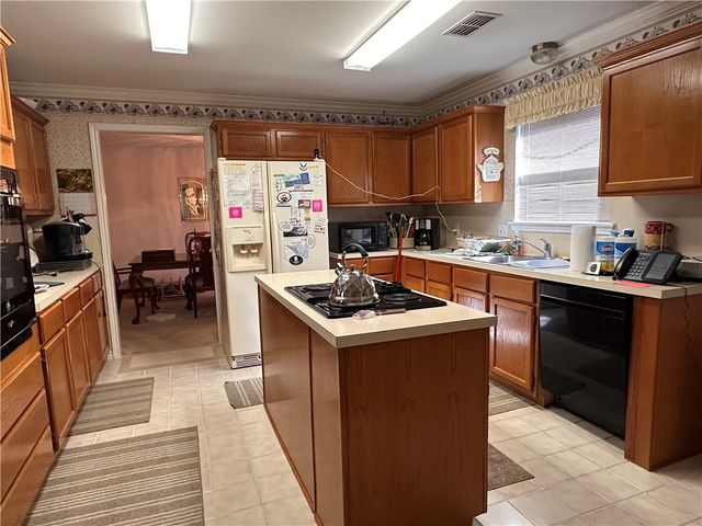 4801 Lake Granbury Dr, Corpus Christi, TX 78413