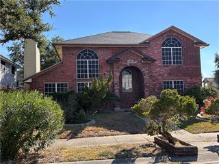 4801 Lake Granbury Dr, Corpus Christi, TX 78413