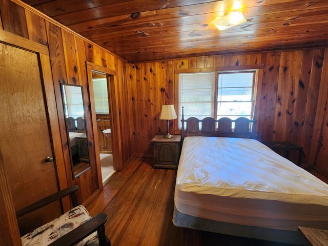 308 Sandcrest Dr., North Myrtle Beach, SC 29582