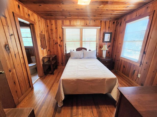 308 Sandcrest Dr., North Myrtle Beach, SC 29582