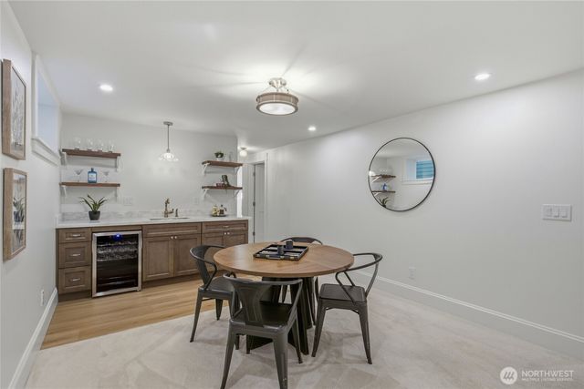 7717 2nd Avenue NE, Seattle, WA 98115