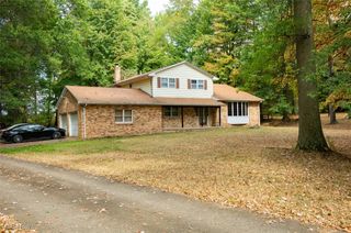4808 Leffingwell, Canfield, OH 44406
