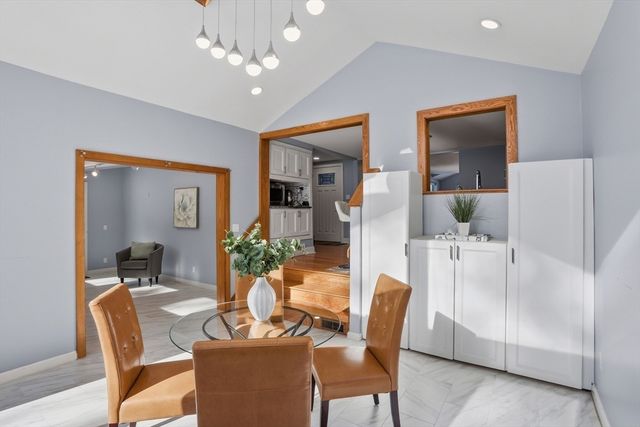 18 Hayward Rd, Acton, MA 01720