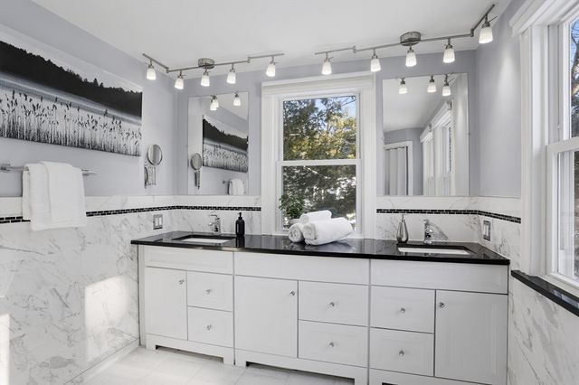 18 Hayward Rd, Acton, MA 01720