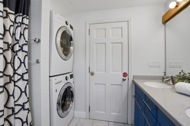 18 Hayward Rd, Acton, MA 01720