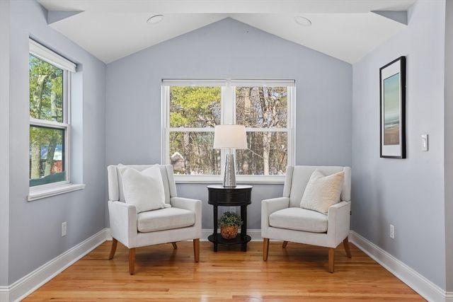 18 Hayward Rd, Acton, MA 01720