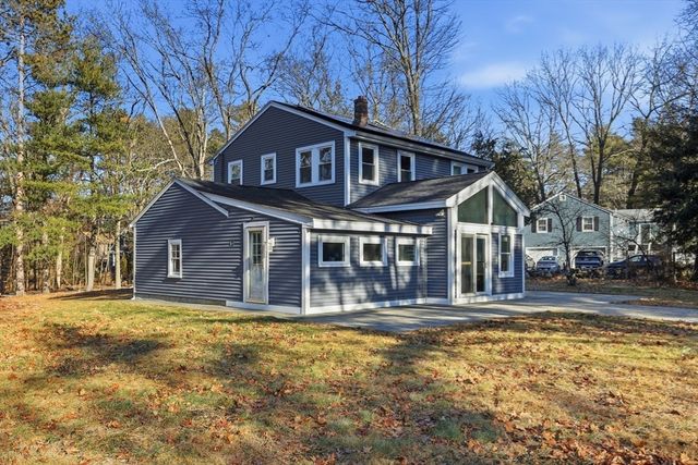 18 Hayward Rd, Acton, MA 01720