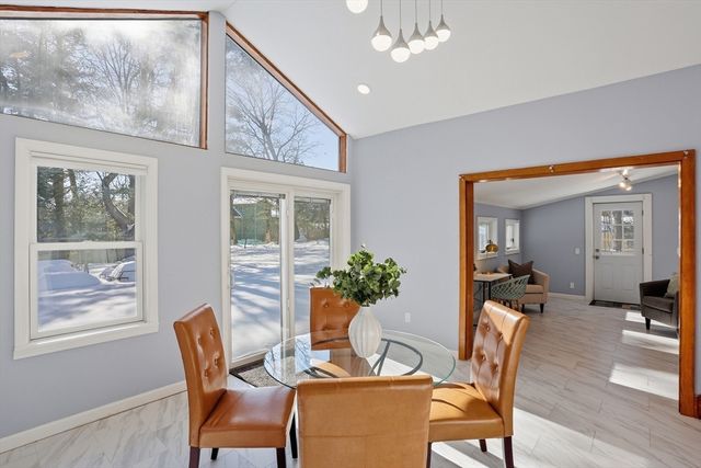 18 Hayward Rd, Acton, MA 01720