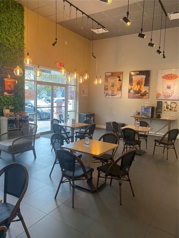 8711 SW 124th Ave, Miami, FL 33183