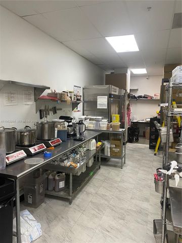 8711 SW 124th Ave, Miami, FL 33183