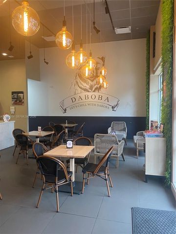 8711 SW 124th Ave, Miami, FL 33183