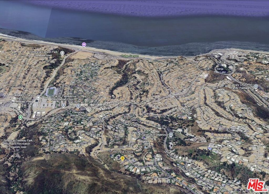 Image 40 of property listing at 1475 Via Cresta, Pacific Palisades, CA 90272