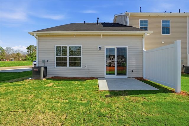 331 Lilac Loop, Greenwood, SC 29646