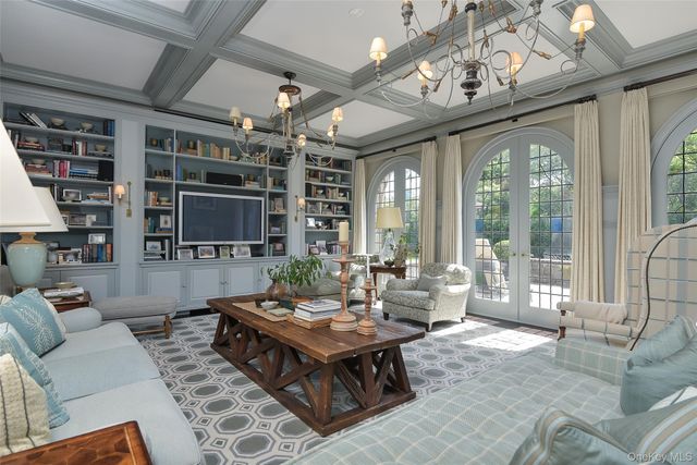 5 Oakledge Road, Bronxville, NY 10708