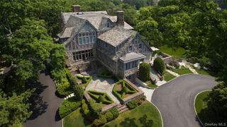 5 Oakledge Road, Bronxville, NY 10708