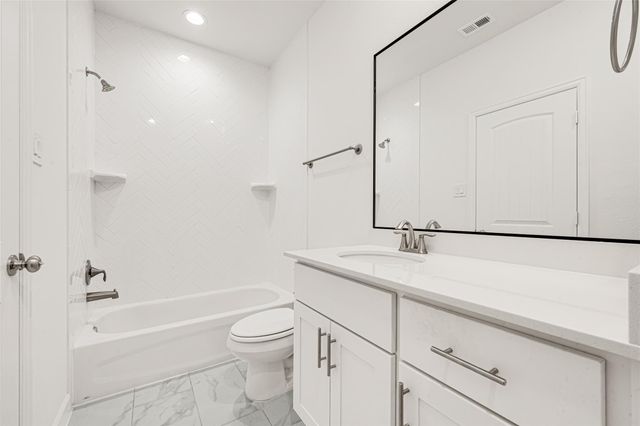 1119 Lawrence Street, Houston, TX 77008