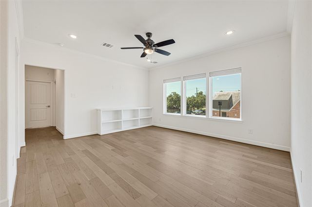 1119 Lawrence Street, Houston, TX 77008