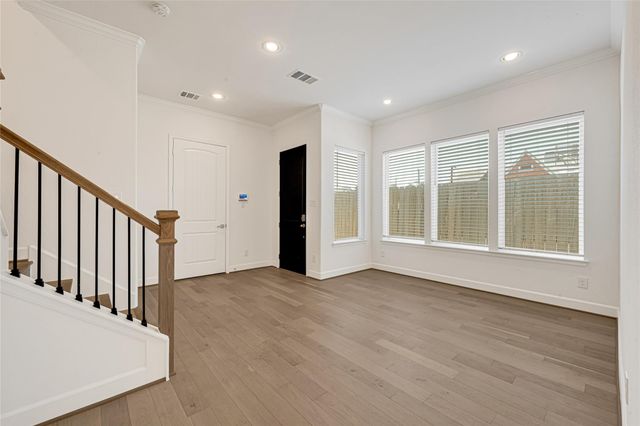 1119 Lawrence Street, Houston, TX 77008