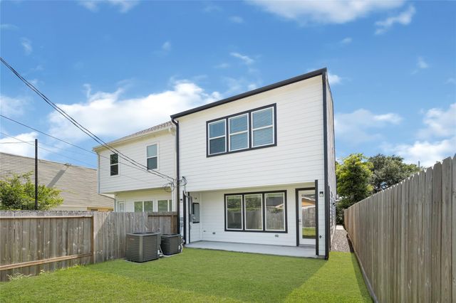 1119 Lawrence Street, Houston, TX 77008