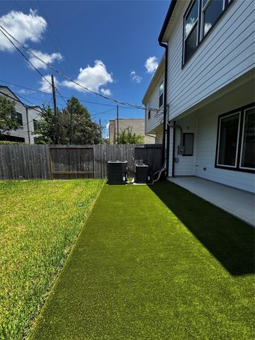 1119 Lawrence Street, Houston, TX 77008