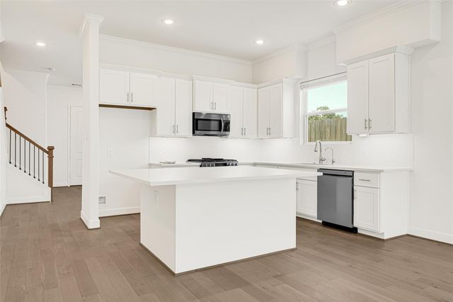 1119 Lawrence Street, Houston, TX 77008