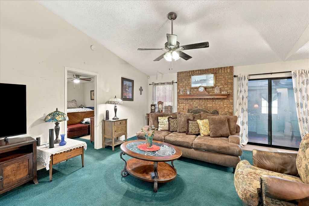 617 Cross Ridge Circle N, Fort Worth, TX 76120 — photo 5