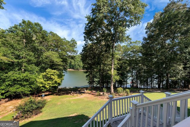 7913 S Barkers Bend Drive, Murrayville, GA 30564