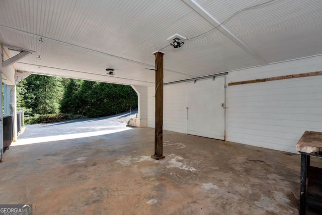 7913 S Barkers Bend Drive, Murrayville, GA 30564