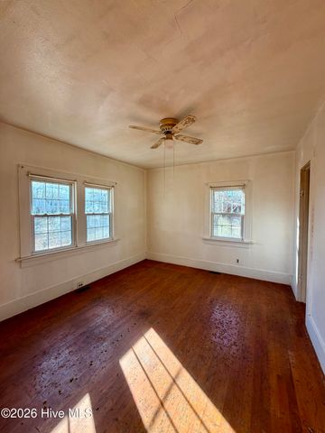 211 West Avenue, Plymouth, NC 27962