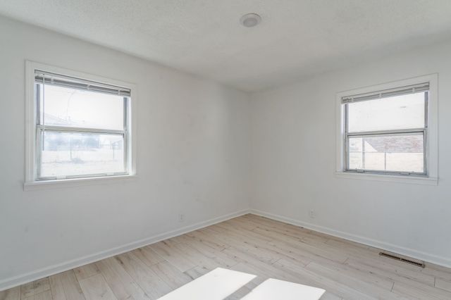 7001 W Newell St, Wichita, KS 67212