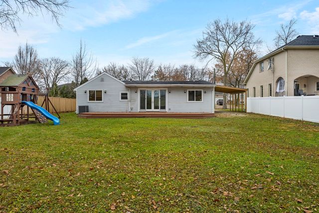 9059 Oneill Drive, Burr Ridge, IL 60527