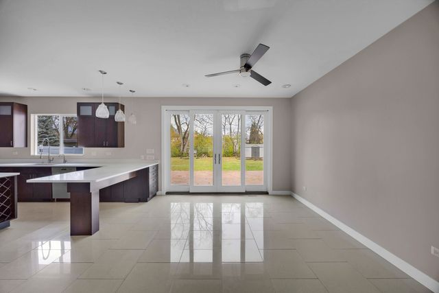 9059 Oneill Drive, Burr Ridge, IL 60527