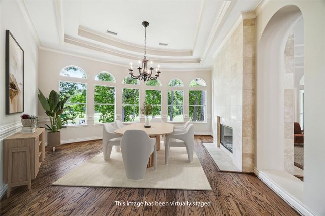 11 Twin Greens Court, Houston, TX 77339