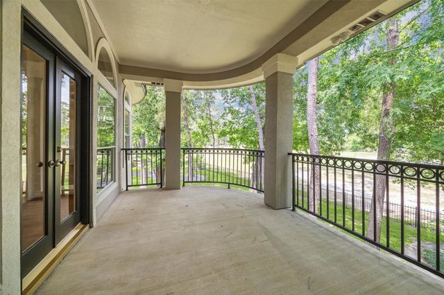 11 Twin Greens Court, Houston, TX 77339