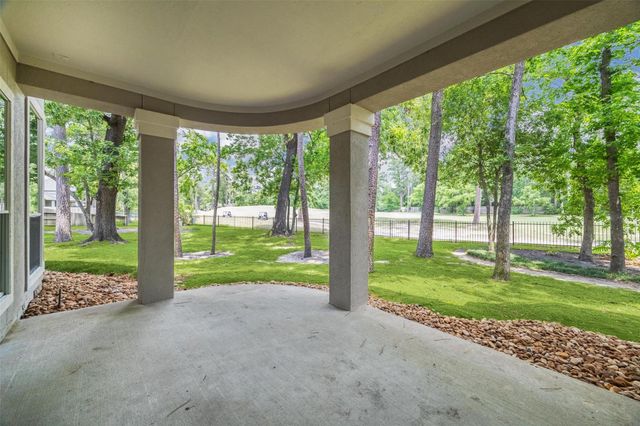 11 Twin Greens Court, Houston, TX 77339